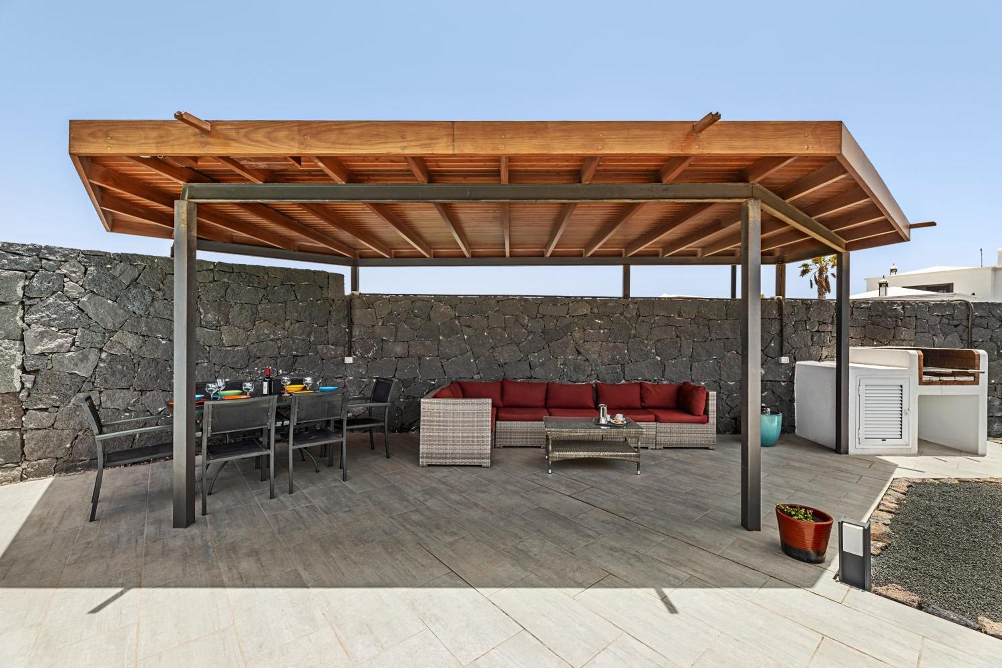 3 Bedroom Villa With Private Pool Close To Papagayo Beach Playa Blanca  Exterior photo