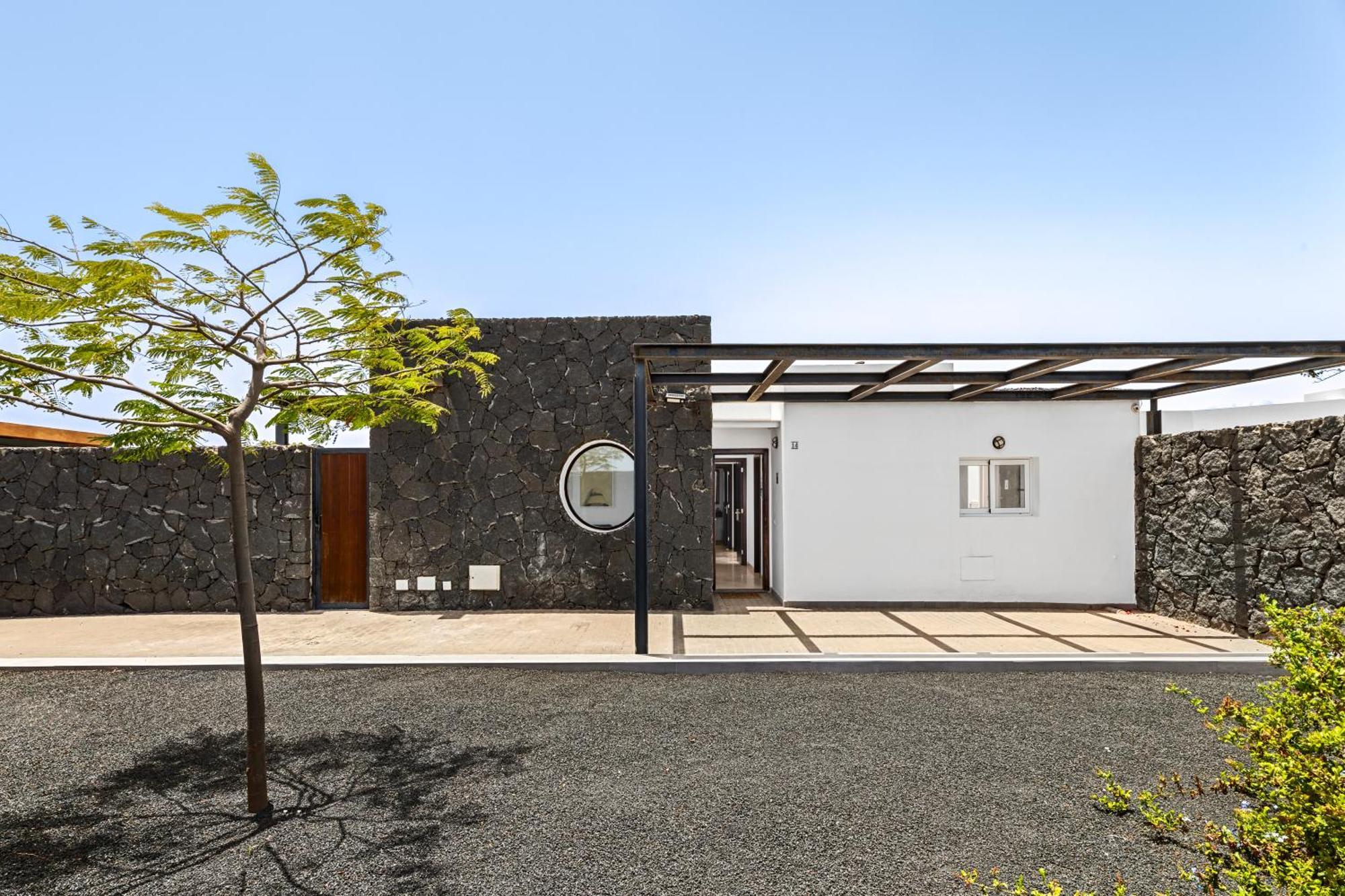 3 Bedroom Villa With Private Pool Close To Papagayo Beach Playa Blanca  Exterior photo