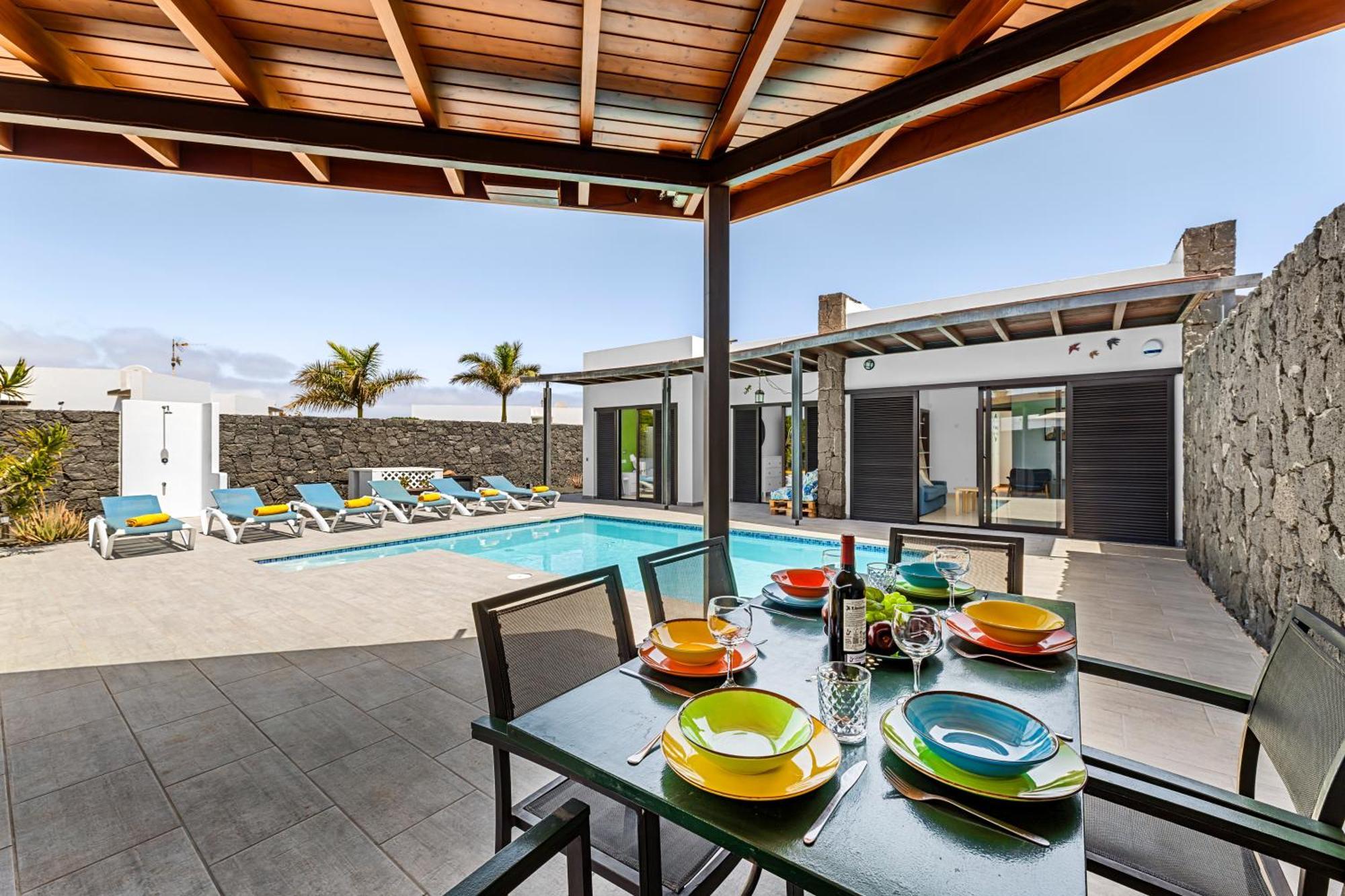 3 Bedroom Villa With Private Pool Close To Papagayo Beach Playa Blanca  Exterior photo